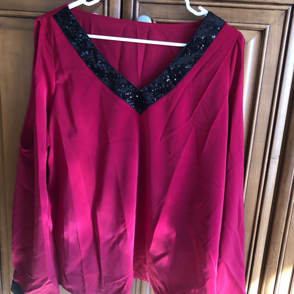 Red and black blouse. Brand new size XL. Brand Shein